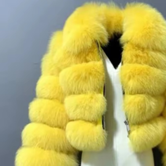 Luxurious Yellow Fur Jacket for Women - Picture 1 of 2